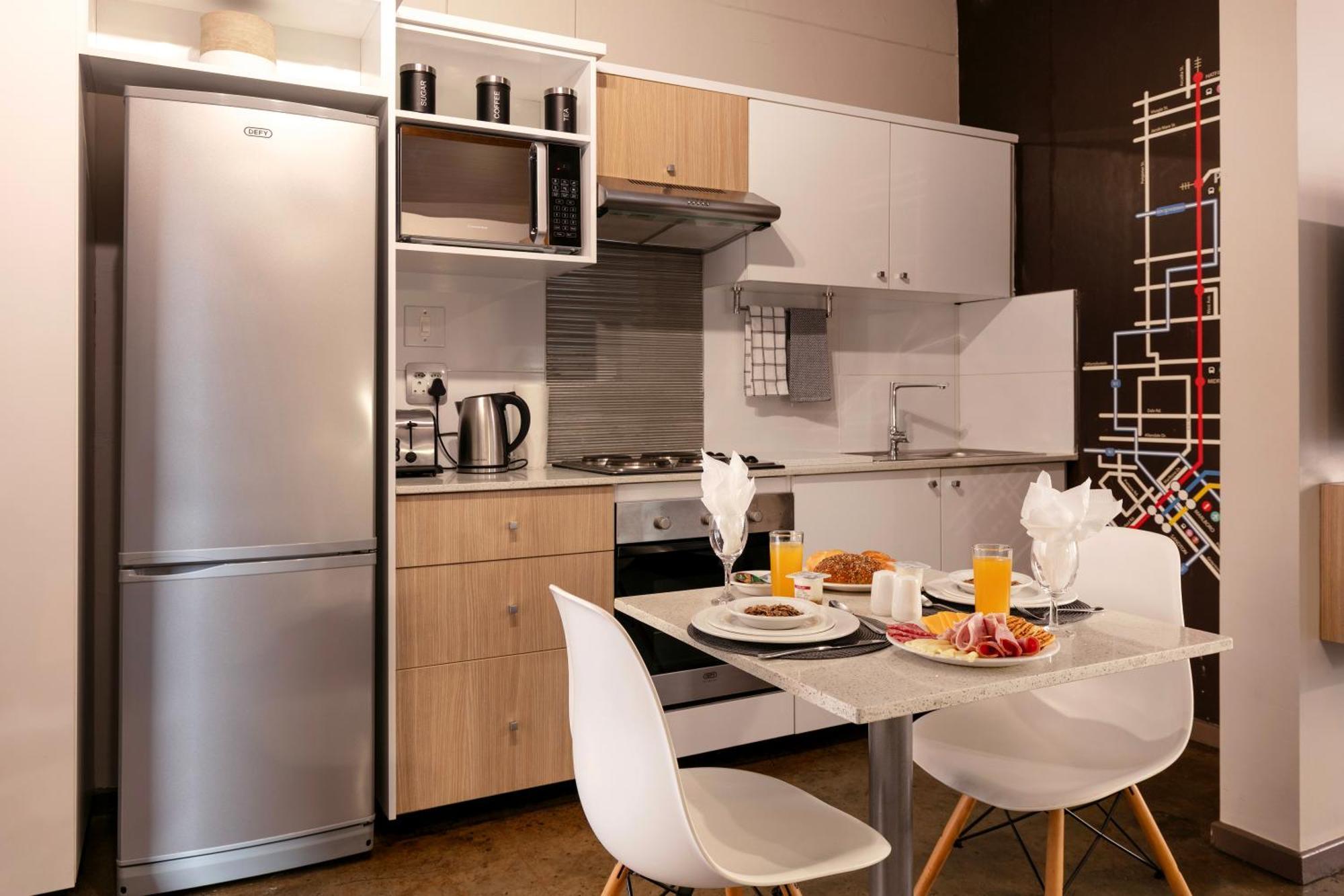Akanani Apartments Претория Экстерьер фото